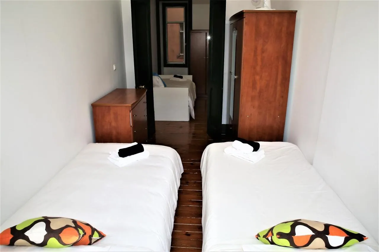 Family Bedroom Лиссабон Апартаменты