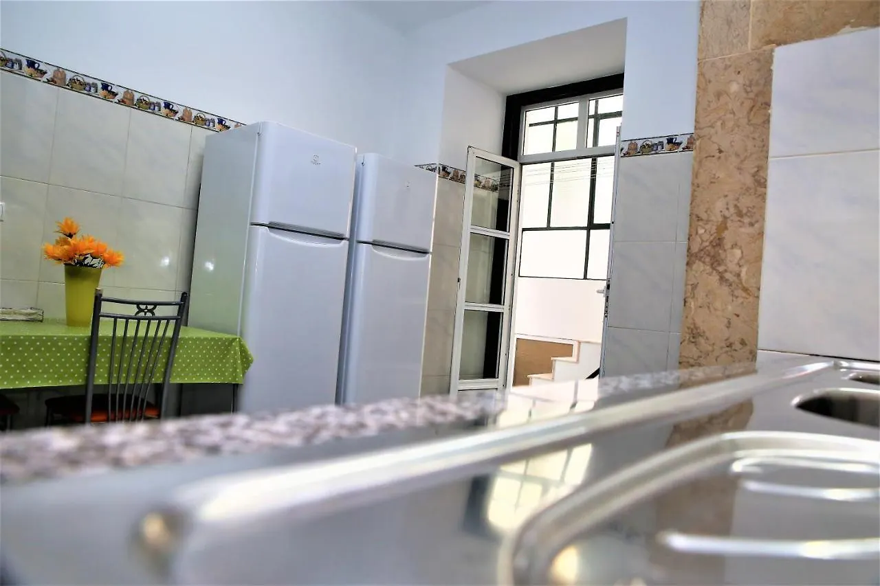 Family Bedroom Лиссабон Апартаменты