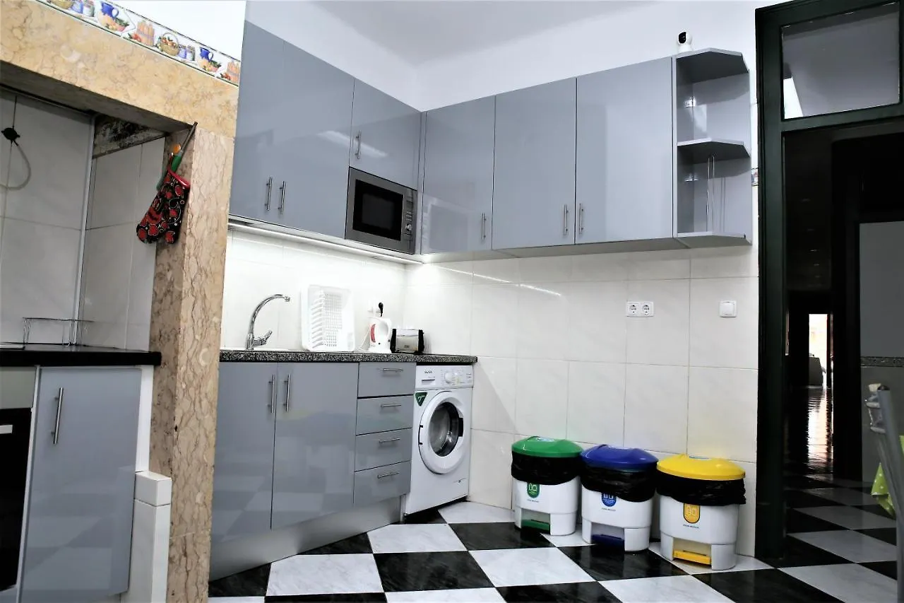 Family Bedroom Лиссабон 0*,  Португалия